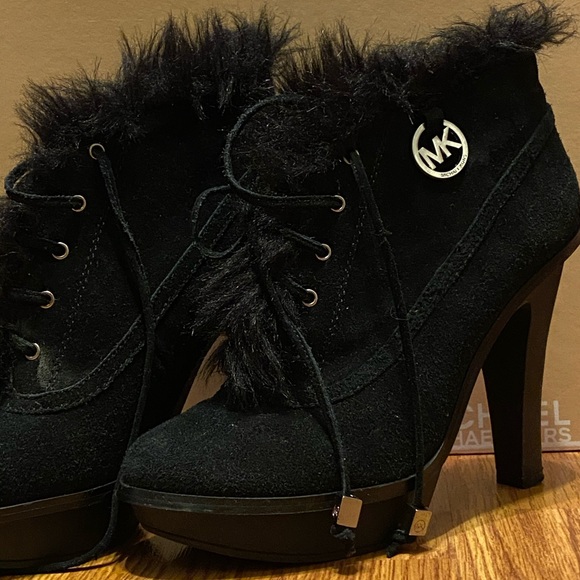 MK black heeled boots